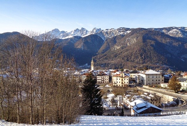 Free download town buildings snow houses free picture to be edited with GIMP free online image editor