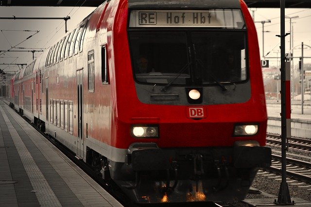 Téléchargement gratuit d'une image gratuite de train db rail deutsche bahn à modifier avec l'éditeur d'images en ligne gratuit GIMP
