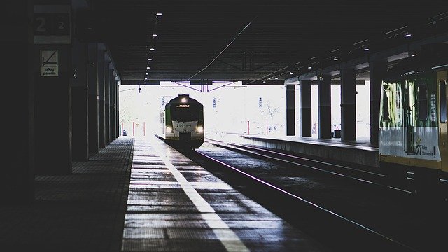 הורדה חינם של תחנת הרכבת התחתית - תמונה או תמונה בחינם לעריכה עם עורך התמונות המקוון GIMP