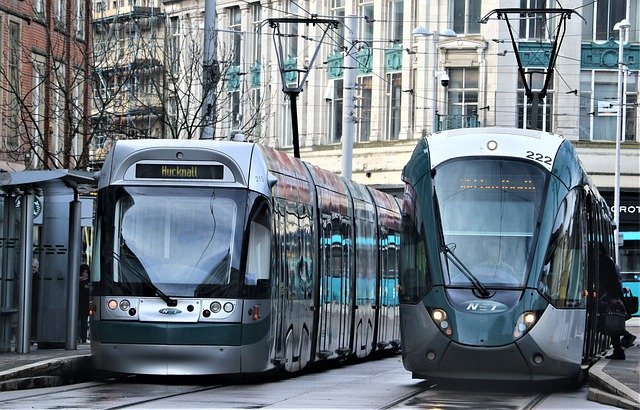무료 다운로드 트램 버스 도시 타기 교통 무료 사진은 김프 무료 온라인 이미지 편집기로 편집할 수 있습니다.