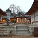 Tranquil Courtyard of a Traditional Residence  screen for extension Chrome web store in OffiDocs Chromium