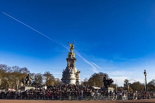Free download victoria memorial buckingham palace free picture to be edited with GIMP free online image editor