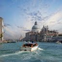 View of a Boat on Canal Grande and the Santa Maria  screen for extension Chrome web store in OffiDocs Chromium