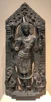 Faça o download gratuito de Vishnu com sua montaria, Garuda, seu consorte, Lakshmi e atendentes foto ou imagem gratuita para ser editada com o editor de imagens on-line do GIMP