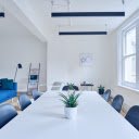 Warm meeting room  screen for extension Chrome web store in OffiDocs Chromium