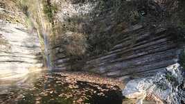Bezpłatne pobieranie Waterfall Water Autumn - bezpłatny film do edycji za pomocą internetowego edytora wideo OpenShot