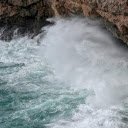 Waves crash into the rock cavity  screen for extension Chrome web store in OffiDocs Chromium