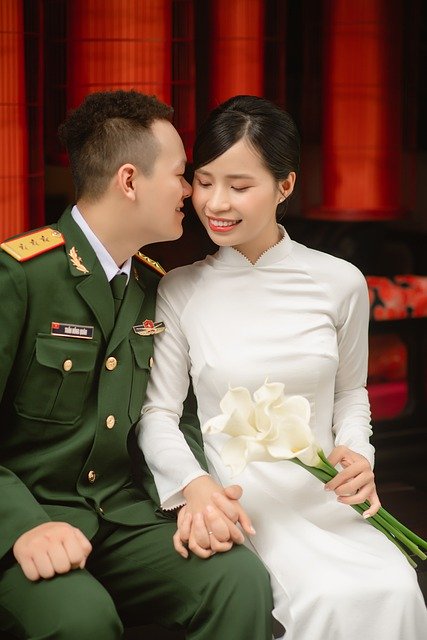 دانلود رایگان بوسه عروسی عاشقانه عاشقانه با هم عکس رایگان برای ویرایش با ویرایشگر تصویر آنلاین رایگان GIMP