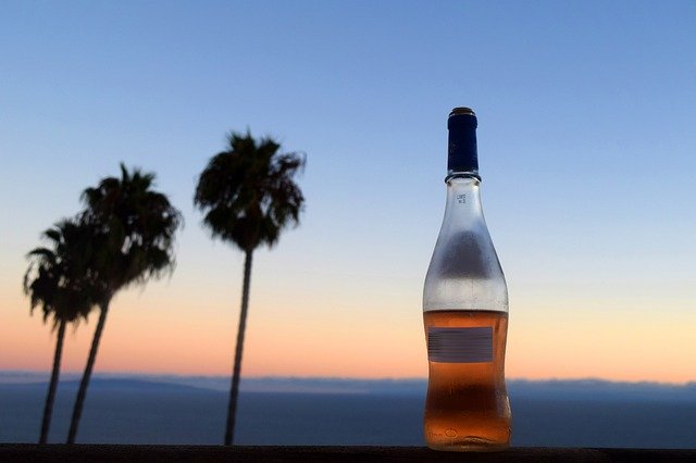 ภาพเครื่องดื่มไวน์ยามเย็นฟรี - แก้ไขโดย GIMP โปรแกรมแก้ไขรูปภาพฟรีโดย OffiDocs