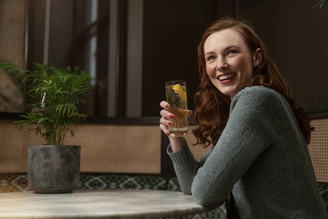 Free download woman bar drink whiskey highball free picture to be edited with GIMP free online image editor