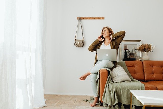 Free download woman indoors laptop macbook free picture to be edited with GIMP free online image editor