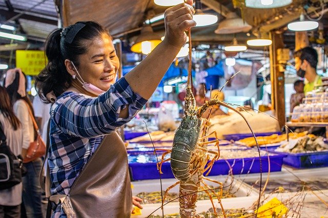 Free download woman lobster market vendor thai free picture to be edited with GIMP free online image editor