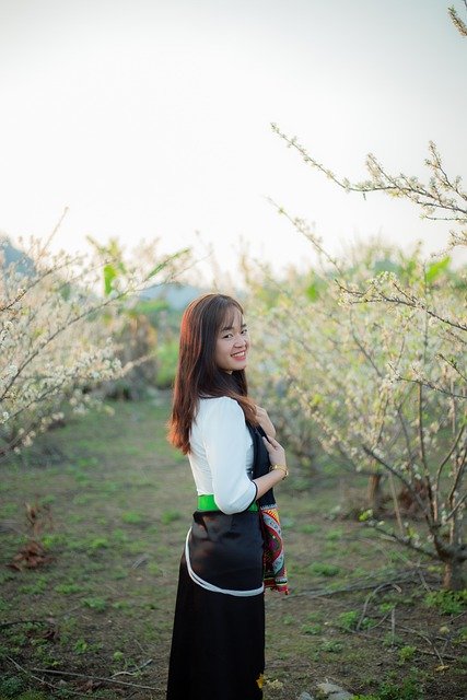 Free download woman model smile female asian free picture to be edited with GIMP free online image editor