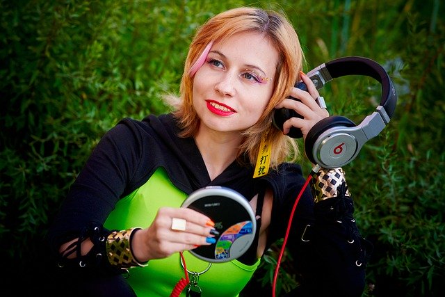 Free download woman music cd cd player audio free picture to be edited with GIMP free online image editor
