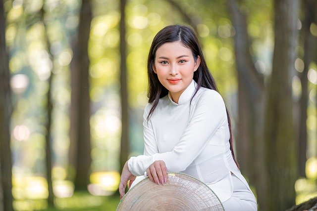 Free download woman vietnam ao dai park beauty free picture to be edited with GIMP free online image editor