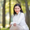 woman wearing ao dai  screen for extension Chrome web store in OffiDocs Chromium