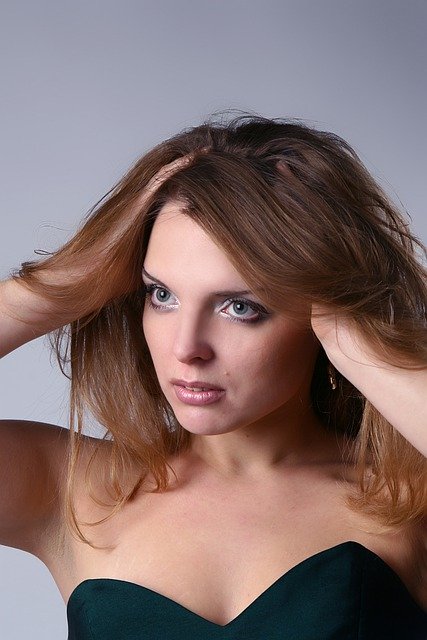 Безкоштовно завантажте безкоштовне зображення зачіски дівчини з молодим волоссям для редагування за допомогою безкоштовного онлайн-редактора зображень GIMP