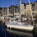 Yacht on Lake Bassin  screen for extension Chrome web store in OffiDocs Chromium