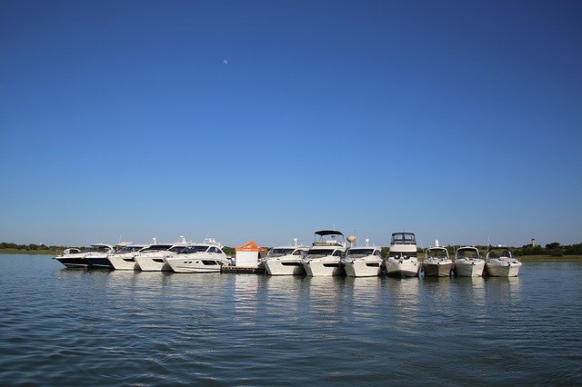 Téléchargement gratuit Yachts Water Sea Ray - photo ou image gratuite à éditer avec l'éditeur d'images en ligne GIMP