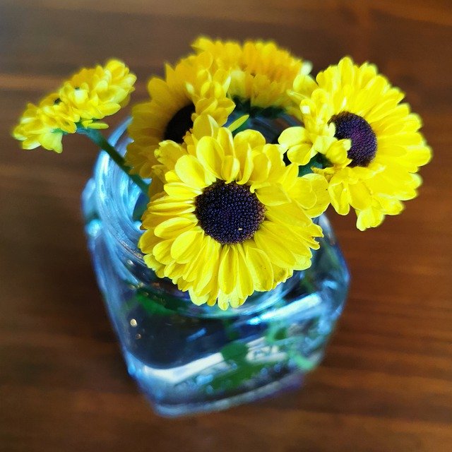 Kostenloser Download Gelber Blumenstrauß - kostenloses Foto oder Bild zur Bearbeitung mit GIMP Online-Bildbearbeitung