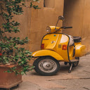 Yellow motorbike wallpaper  screen for extension Chrome web store in OffiDocs Chromium