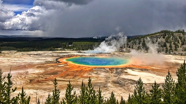 Free download Yellowstone Spring Hot -  free photo or picture to be edited with GIMP online image editor