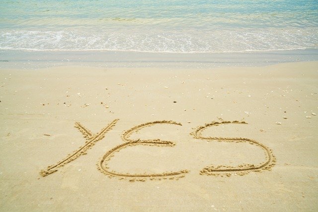 Free download yes summer write sand holiday free picture to be edited with GIMP free online image editor