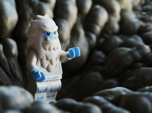 Template Photo Yeti Lego Monster -  for OffiDocs