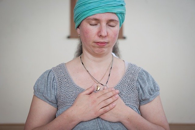 ດາວໂຫລດຟຣີ Yogi Hand Yoga - ຮູບພາບຫຼືຮູບພາບທີ່ບໍ່ເສຍຄ່າເພື່ອແກ້ໄຂດ້ວຍຕົວແກ້ໄຂຮູບພາບອອນໄລນ໌ GIMP