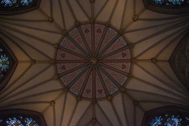Manta da Catedral de York para a foto do modelo - para OffiDocs