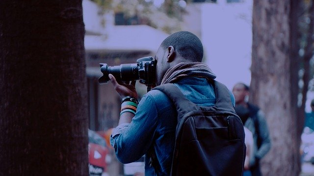 Muat turun percuma Model Muda Kenya - foto atau gambar percuma untuk diedit dengan editor imej dalam talian GIMP