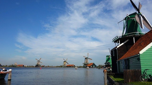 Téléchargement gratuit de Zaanse Schans Windmills Tourism - photo ou image gratuite à éditer avec l'éditeur d'images en ligne GIMP