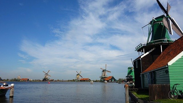 Descărcare gratuită Zaanse Schans Windmills Tourism - fotografie sau imagini gratuite pentru a fi editate cu editorul de imagini online GIMP