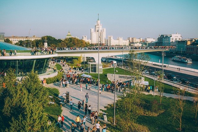 Безкоштовно завантажте Zaryadye Park Moscow - безкоштовну фотографію або малюнок для редагування в онлайн-редакторі зображень GIMP