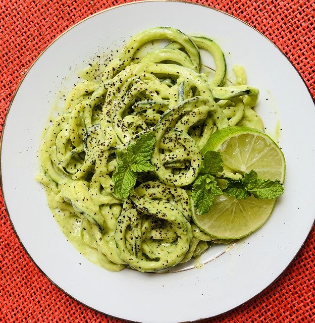 Unduh gratis Zoodles Zucchini Noodles Healthy - foto atau gambar gratis untuk diedit dengan editor gambar online GIMP