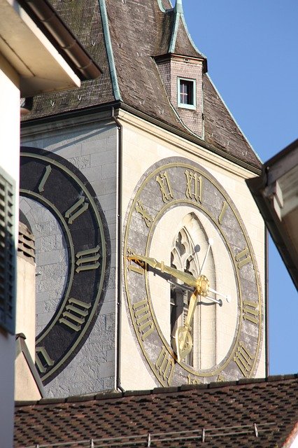 Muat turun percuma Zurich Clock Steeple - foto atau gambar percuma untuk diedit dengan editor imej dalam talian GIMP