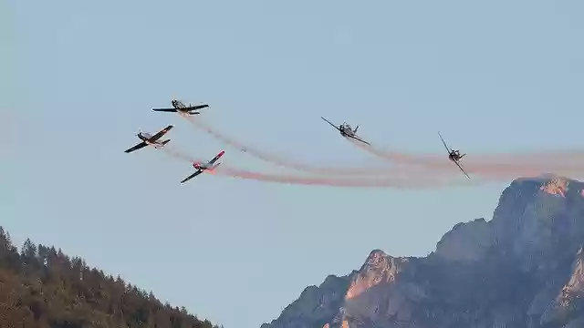 Free download Aerobatics Flyer Aircraft -  free photo or picture to be edited with GIMP online image editor