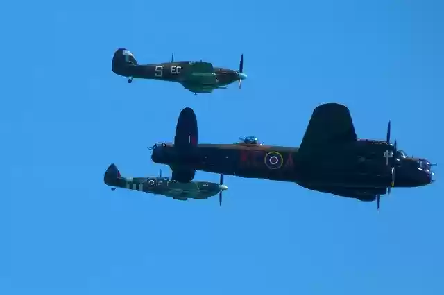 Free download Aircraft Ww2 Lancaster -  free free photo or picture to be edited with GIMP online image editor