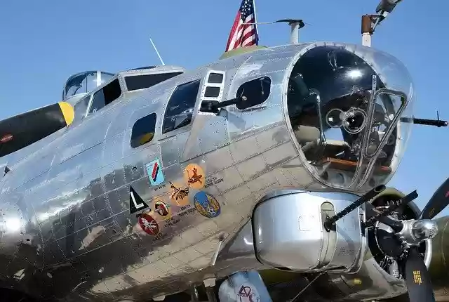 Free download airplane b 17 plane bomber free picture to be edited with GIMP free online image editor