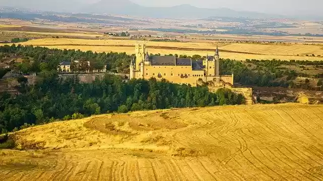 Free download alcazar de segovia segovia free picture to be edited with GIMP free online image editor