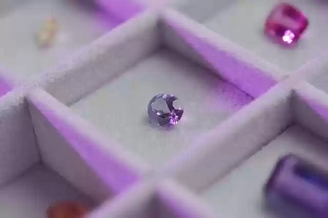 বিনামূল্যে ডাউনলোড করুন Amethyst Gemstone Crystal - বিনামূল্যে ছবি বা ছবি GIMP অনলাইন ইমেজ এডিটর দিয়ে সম্পাদনা করা হবে