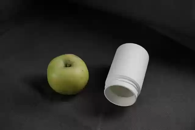 Free download Apple Natural Food -  free photo or picture to be edited with GIMP online image editor