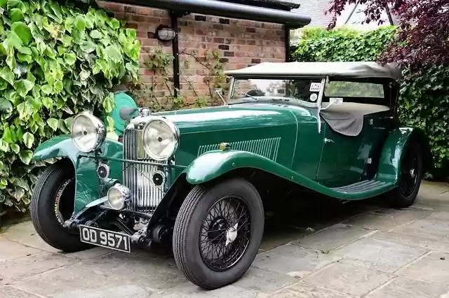 Free download Aston Martin Lagonda Vintage -  free photo or picture to be edited with GIMP online image editor