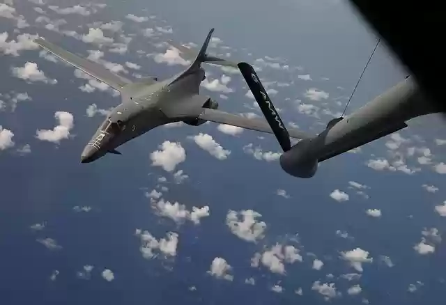 Free download b 1b lancer bomber aircraft free picture to be edited with GIMP free online image editor