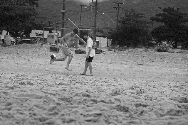 تنزيل Beach Football Summer مجانًا - صورة مجانية أو صورة لتحريرها باستخدام محرر الصور عبر الإنترنت GIMP