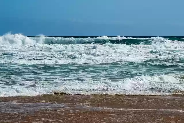 Free download beach waves shore ocean sea free picture to be edited with GIMP free online image editor
