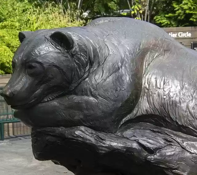 Free download Bear Statue Sculpture -  free photo or picture to be edited with GIMP online image editor