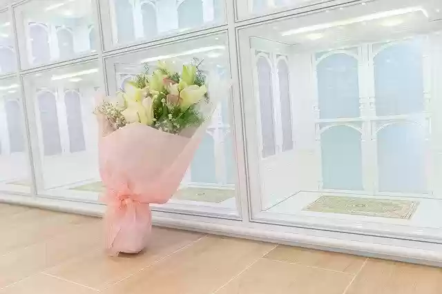 Free download Bouquet Memory Commemoration -  free illustration to be edited with GIMP online image editor
