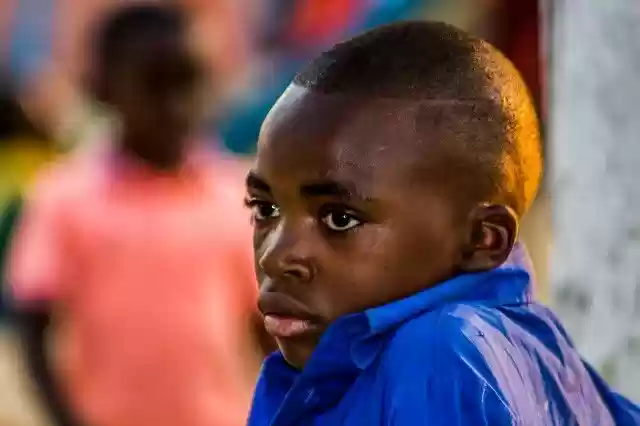 Muat turun percuma Boy Child African - foto atau gambar percuma untuk diedit dengan editor imej dalam talian GIMP