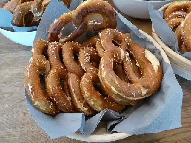 Free download Breze Break Pretzel -  free photo or picture to be edited with GIMP online image editor